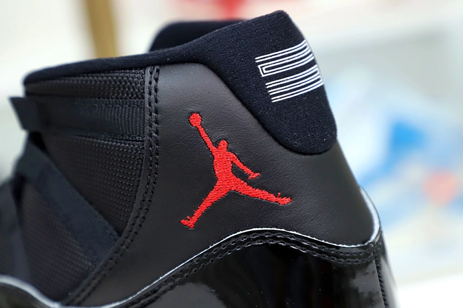 11 RETRO AIR 'BRED' 2019 JORDAN 0928